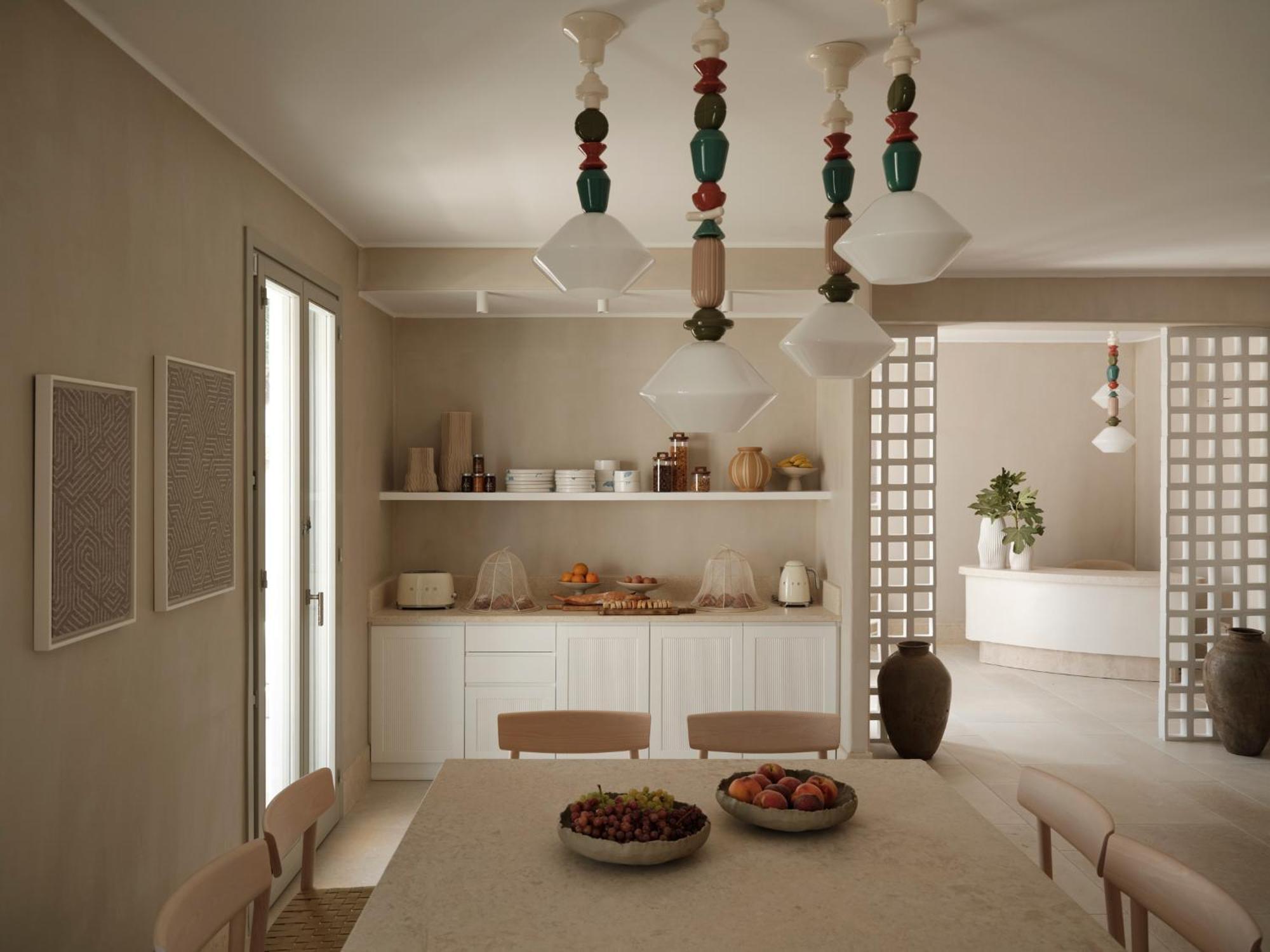 Akria Seaside Suites 纳乌萨 外观 照片