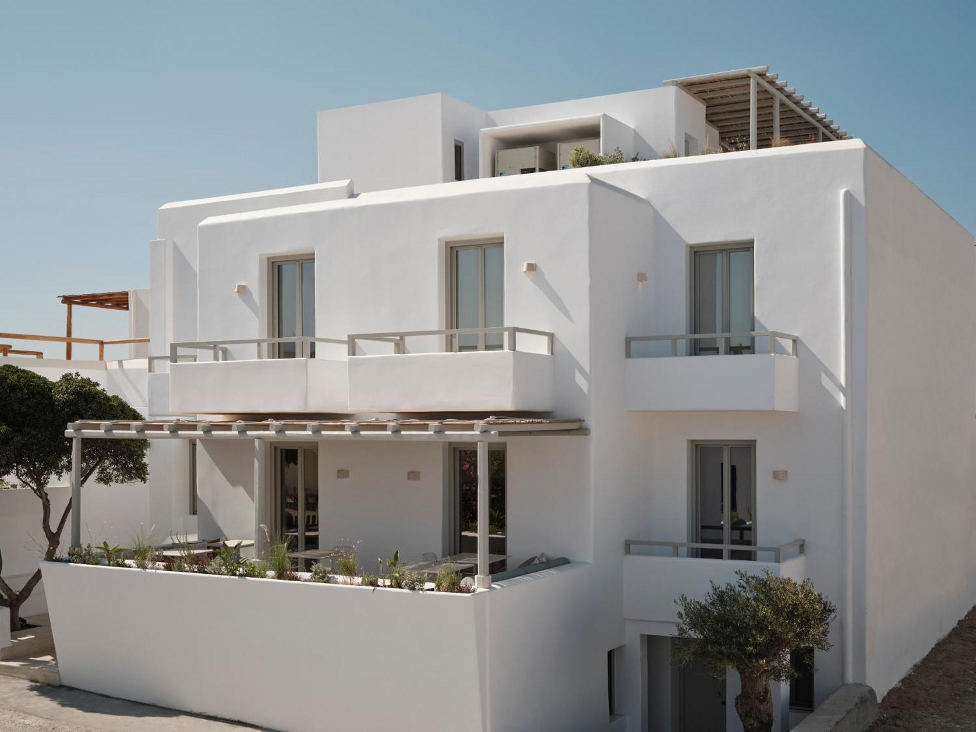 Akria Seaside Suites 纳乌萨 外观 照片